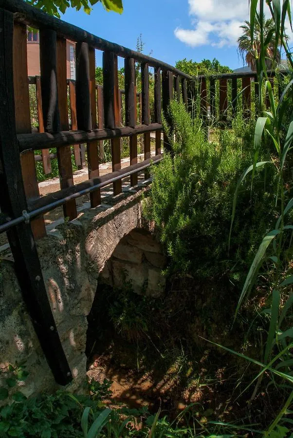 Efrosini Village Κατελειός