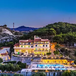 κάντε κράτηση εδώ